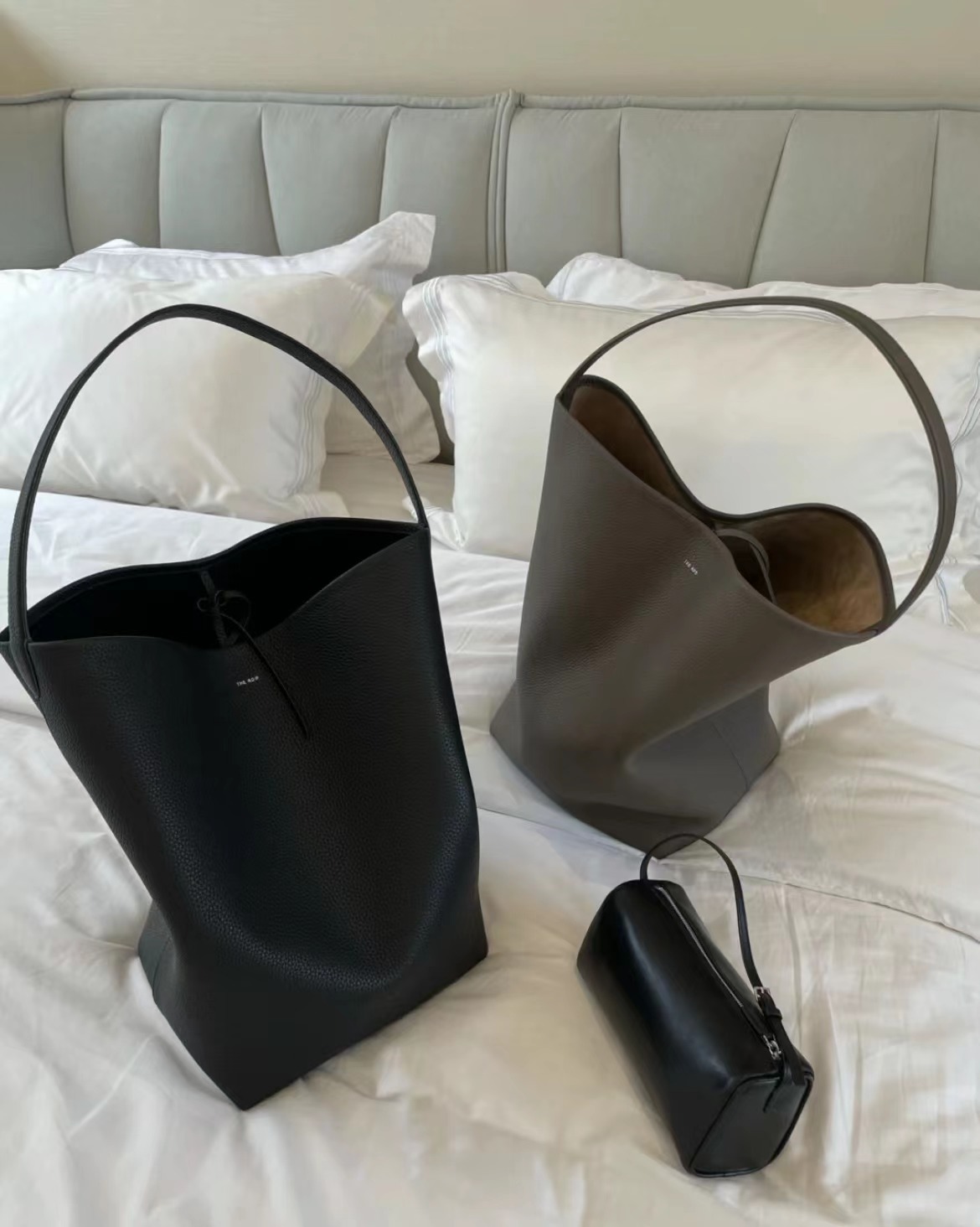 Tote Bag Beach - กระเป๋าหนังวัวสำหรับฤดูใบไม้ร่วงและฤดูหนาว: กระเป๋าสะพายไหล่ใบใหญ่ ทนทาน ระบายอากาศได้ดี เหมาะสำหรับผู้หญิง ใช้ได้ทั้งแบบสะพายไหล่เดียวและแบบถือ