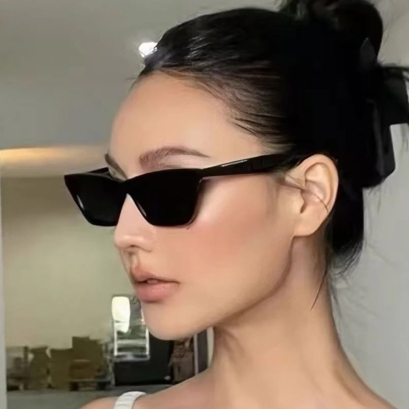Sunglasses Cat Eye - แว่นกันแดดทรงแคทอายสีดำสุดหรูสำหรับผู้หญิงผู้ชาย แบรนด์แฟชั่น แว่นกันแดดแบบมีกระจกสำหรับผู้หญิงผู้ชาย เหมาะสำหรับกิจกรรมกลางแจ้งและการเดินทาง