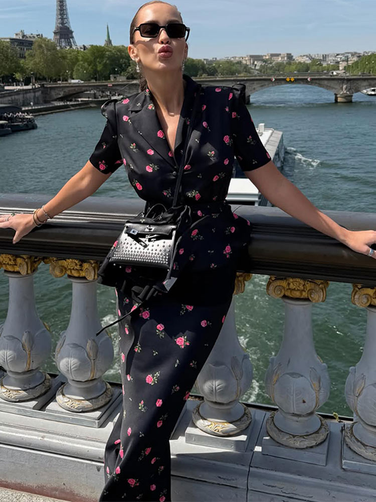 ชุดเซ็ตเสื้อเบลเซอร์ลายดอกไม้  - Romper Floral Print บทวิจารณ์และราคา