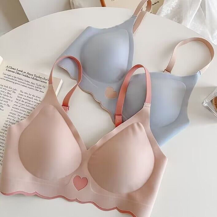 ที่มองไม่เห็นชุดชั้นในสำหรับสต - Bralette Triangle Set บทวิจารณ์และราคา