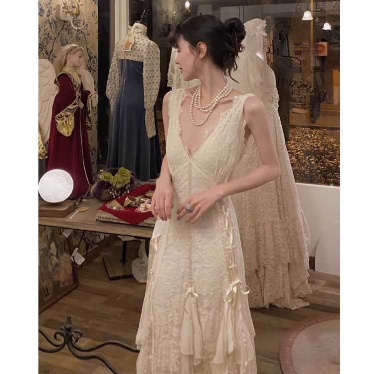 ชุดเดรสลูกไม้สไตล์โกธิค ชุดเดร - Maxi Dress Halter บทวิจารณ์และราคา